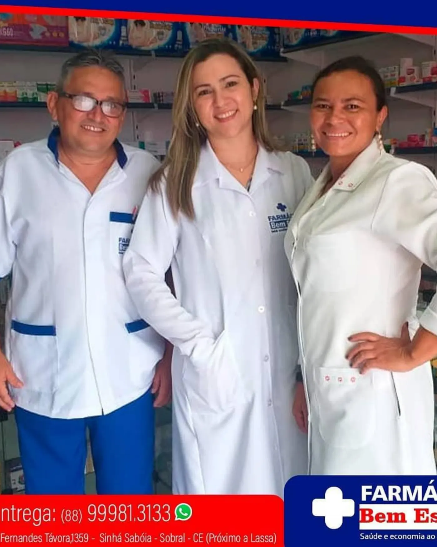 Equipe da Farmácia Bem Estar dentro da loja